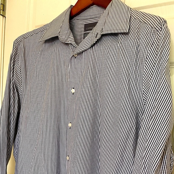Men’s Gray Checked Button Down Dress Shirt Size: 34/35 - Picture 6 of 7
